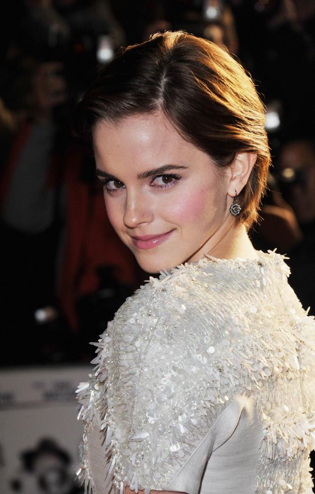 my-week-with-marilyn-london-premiere-emma-watson-26991663-1632-2560.jpg