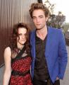Kliknij, aby zobaczyć kristen-stewart-r-pattinson-16814944_t1.jpg
