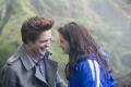 Kliknij, aby zobaczyć robert-pattinson-robert-pattinson-2523794-500-333_t1.jpg