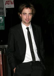 robert_pattinson_cries_for_home.jpg