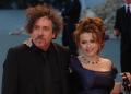 Kliknij, aby zobaczyć helena-bonham-carter-tim-burton-baby_t1.jpg