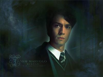 slytherinpl_tomriddle800.jpg